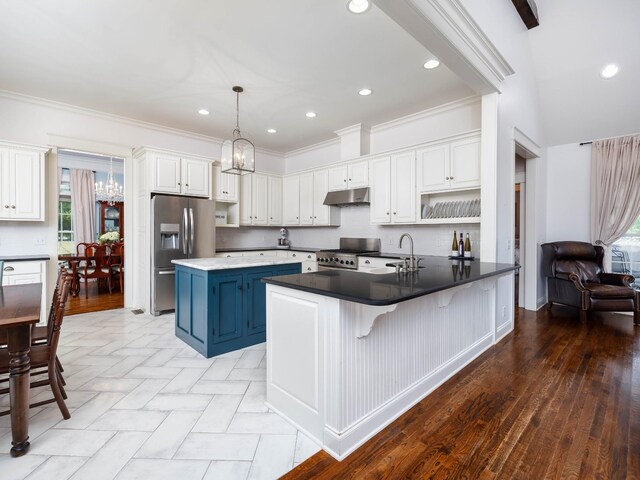 1698 Burke Hollow Rd, Nolensville, TN 37135 - kitchen with open shelves, a chandelier, stainless steel appliances, and under cabinet range hood