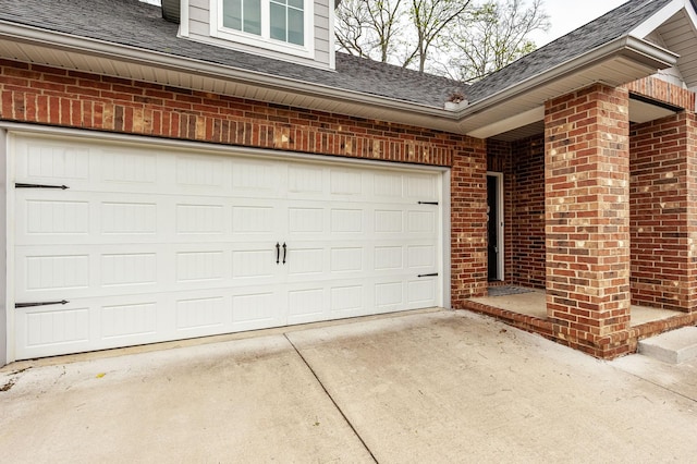 224 Griffin Ln, Gallatin, TN 37066 - garage featuring concrete driveway