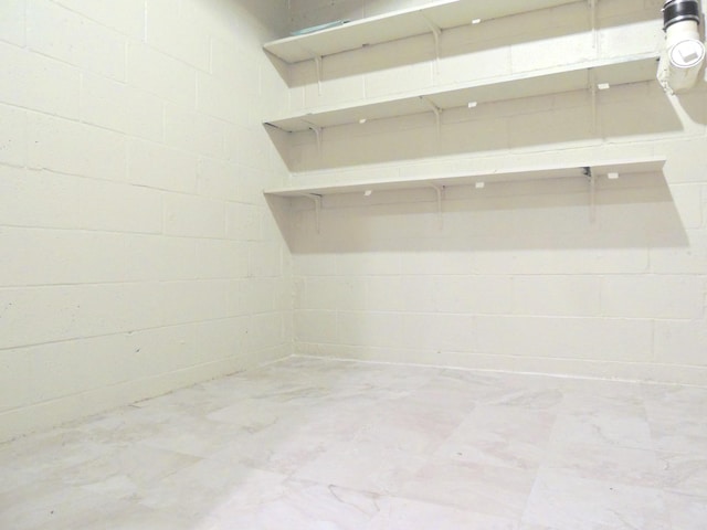 436 Bluff Dr, Clarksville, TN 37043 - interior space
