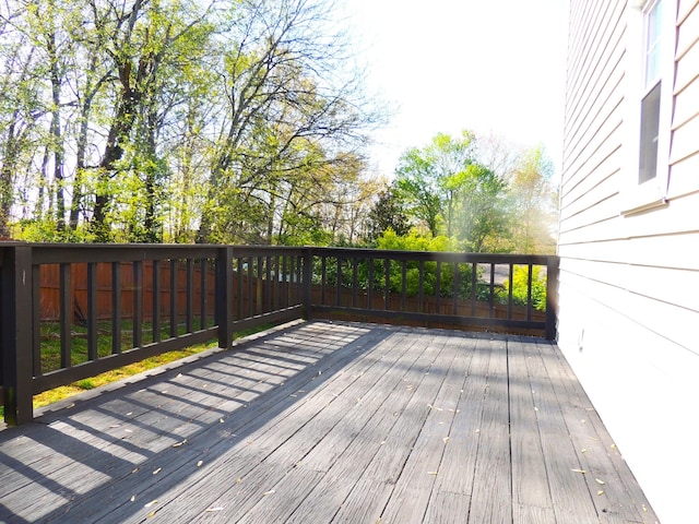 436 Bluff Dr, Clarksville, TN 37043 - view of wooden deck