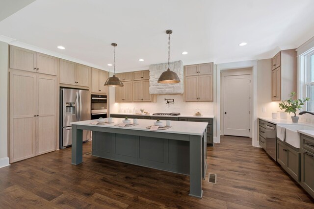 3050 Horn Springs Rd, Lebanon, TN 37087 - kitchen featuring stainless steel appliances, visible vents, light countertops, and a sink