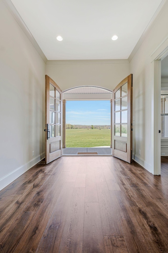 3050 Horn Springs Rd, Lebanon, TN 37087 - interior space featuring baseboards, ornamental molding, and wood finished floors