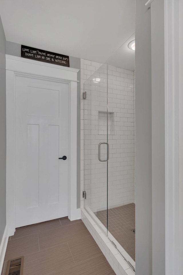 613 Chesterfield Way, Nashville, TN 37212 - full bathroom featuring a shower stall and visible vents