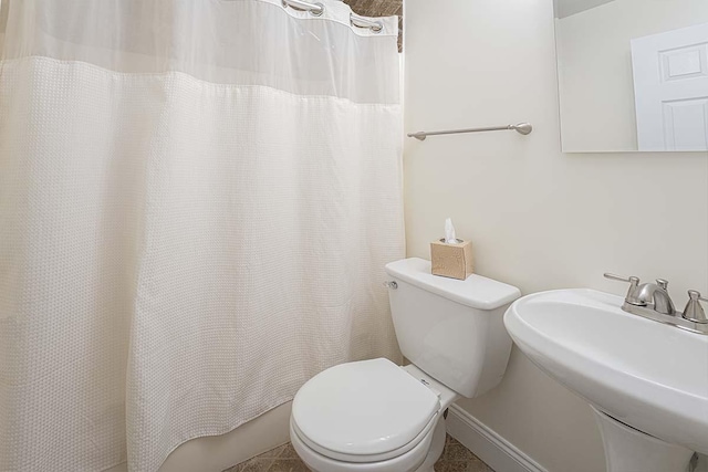 4712 Miners Cv, Antioch, TN 37013 - full bath with toilet and a sink