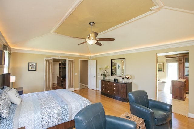 1035 Forest Harbor Dr, Hendersonville, TN 37075 - bedroom featuring crown molding, light wood finished floors, connected bathroom, and a ceiling fan