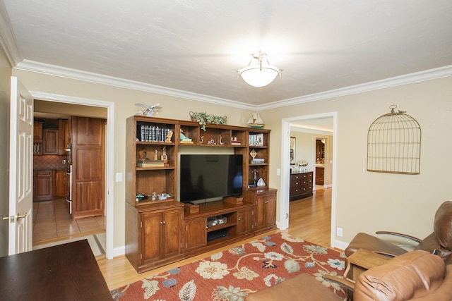 1035 Forest Harbor Dr, Hendersonville, TN 37075 - living room with crown molding, baseboards, and light wood finished floors