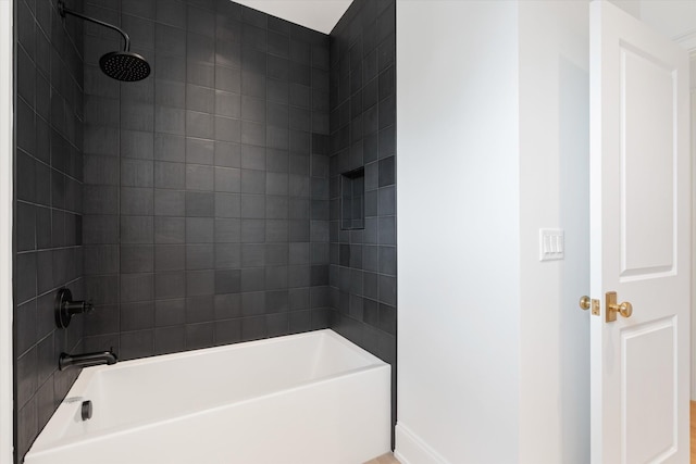 2109 10th Ave S, Nashville, TN 37204 - full bath featuring baseboards and tub / shower combination