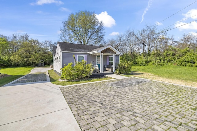 1204A Keller Ave, Nashville, TN 37216 - bungalow-style house with a front yard and a porch
