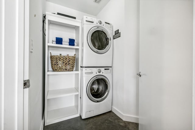 1510 Demonbreun St Unit 511, Nashville, TN 37203 - laundry room with estacked washer and dryer