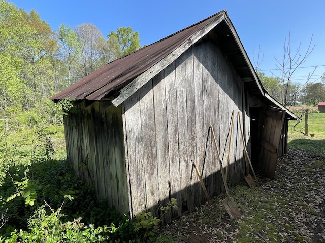 312 Neal St, Huntland, TN 37345 - view of outbuilding with an outbuilding