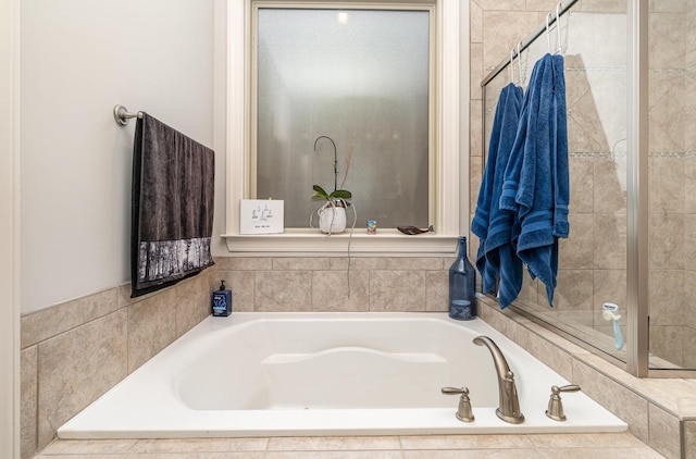 5344 Highland Place Way, Hermitage, TN 37076 - full bath featuring a garden tub