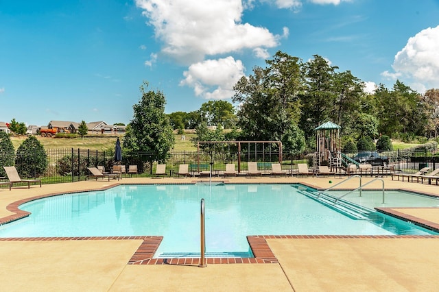 5344 Highland Place Way, Hermitage, TN 37076 - community pool with fence and a patio area