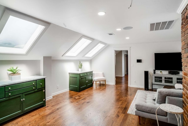 931 Caldwell Ln, Nashville, TN 37204 - bonus room with wood finished floors, recessed lighting, visible vents, and lofted ceiling with skylight