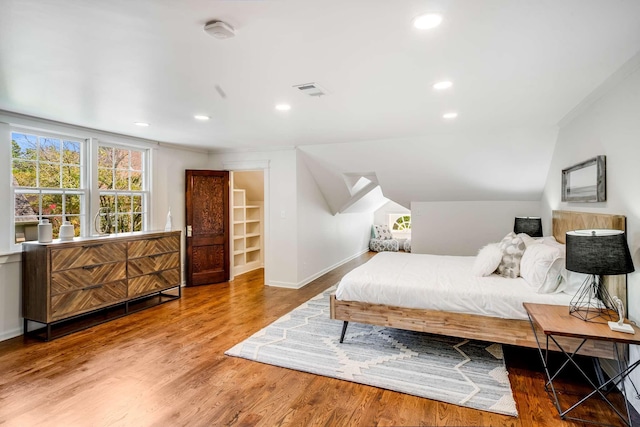 931 Caldwell Ln, Nashville, TN 37204 - bedroom featuring wood finished floors, multiple windows, and recessed lighting