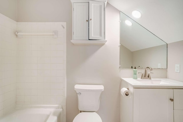 931 Caldwell Ln, Nashville, TN 37204 - full bath featuring bathing tub / shower combination, vanity, and toilet