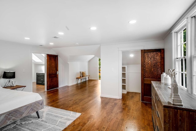 931 Caldwell Ln, Nashville, TN 37204 - bedroom featuring baseboards, dark wood-style floors, visible vents, and recessed lighting