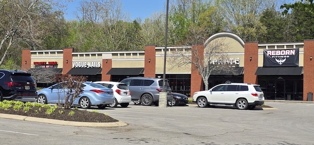 8047 Bienville Dr Unit X6, Nashville, TN 37211 - view of uncovered parking lot