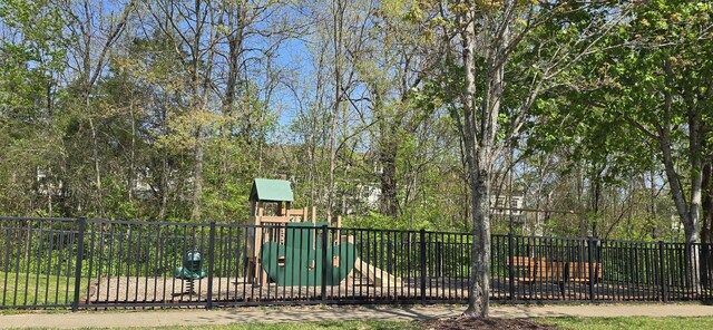 8047 Bienville Dr Unit X6, Nashville, TN 37211 - communal playground featuring fence