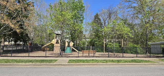 8047 Bienville Dr Unit X6, Nashville, TN 37211 - community jungle gym with fence