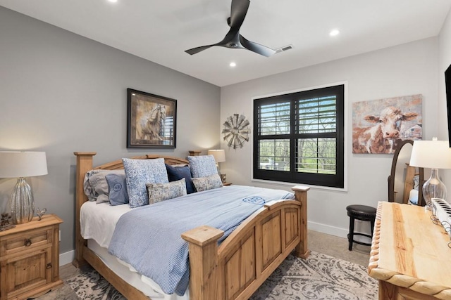 bedroom featuring recessed lighting, visible vents, baseboards, and ceiling fan