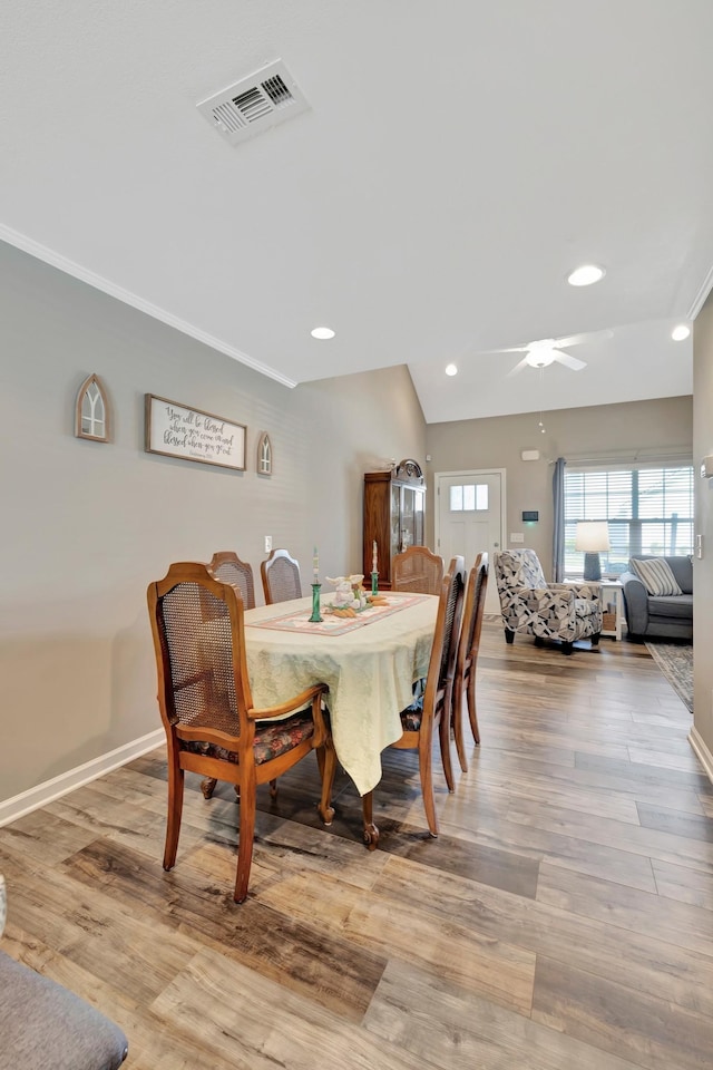 dining room featuring recessed lighting, visible vents, light wood-type flooring, and a ceiling fan