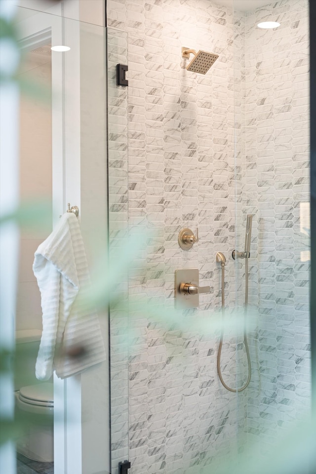 819 Davidson Dr, Nashville, TN 37205 - room details with a shower stall and toilet