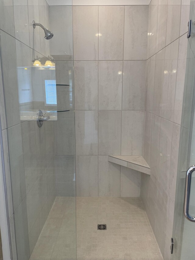 265 Gray Hawk Trl, Clarksville, TN 37043 - full bath featuring a stall shower