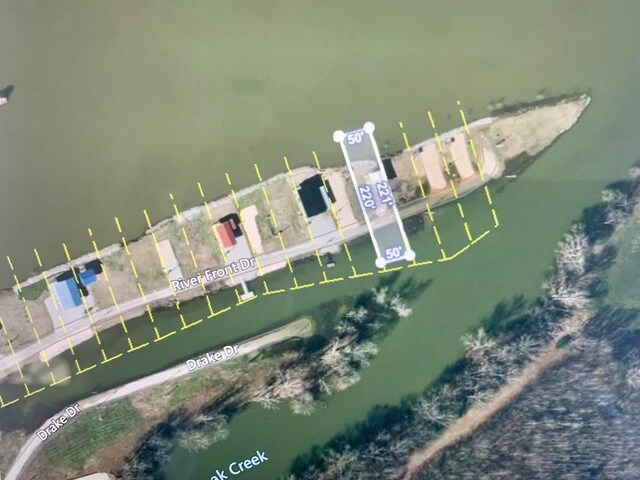 1189 River Front Dr, Clifton, TN 38425