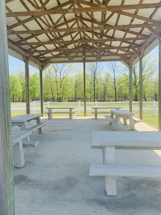 1189 River Front Dr, Clifton, TN 38425