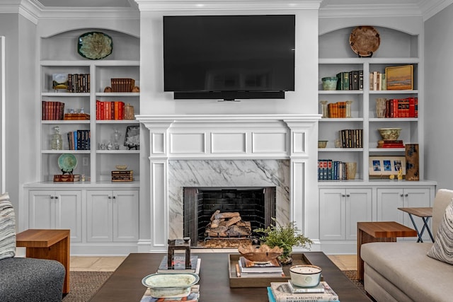 328 White Swans Xing, Brentwood, TN 37027 - living area with ornamental molding, built in shelves, and a high end fireplace