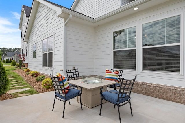 22 Flip Flop Ct, Winchester, TN 37398 - view of patio featuring outdoor dining space