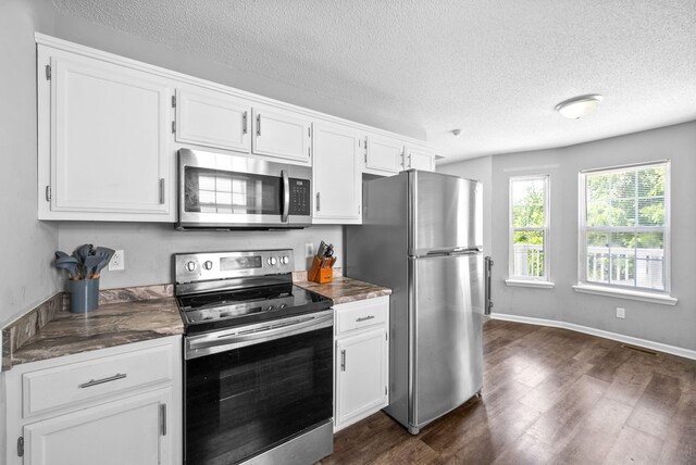 2047 Windmeade Dr, Clarksville, TN 37042 - photo 12