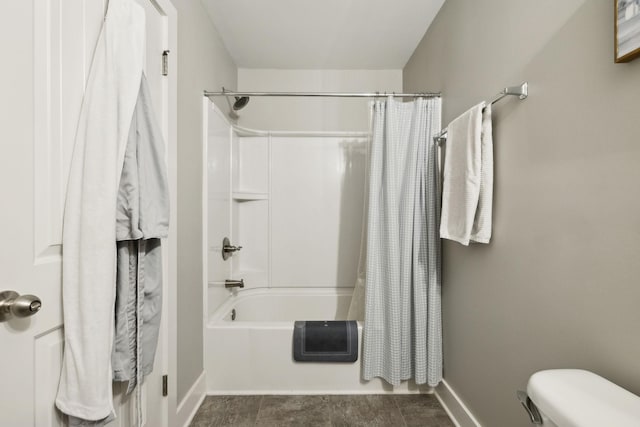 7025 Headwaters Dr, Franklin, TN 37064 - full bath with toilet, shower / tub combo, and baseboards