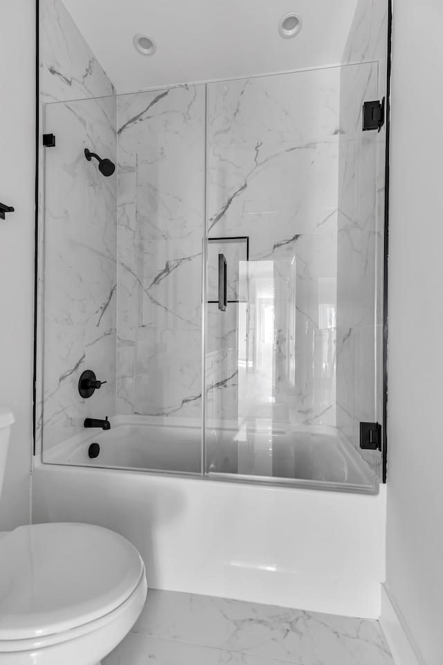 6376D Ivy St, Nashville, TN 37209 - full bath featuring toilet, recessed lighting, marble finish floor, and enclosed tub / shower combo