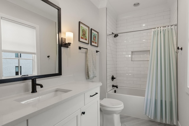 113 Cheekwood Ter, Nashville, TN 37205 - bathroom featuring vanity, toilet, and shower / tub combo with curtain
