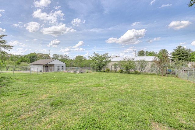 109 Spring Valley Ct, Cross Plains, TN 37049 - view of yard featuring a fenced backyard
