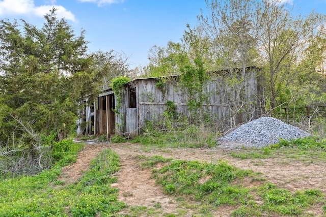 view of outbuilding featuring an outdoor structure