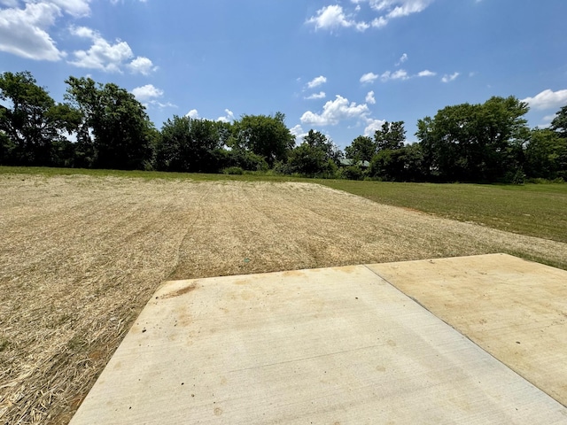 558 Twyla Dr, Lebanon, TN 37087 - view of yard featuring a patio area