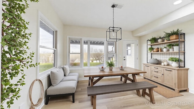 250 Sun Hill Cir, Cadiz, KY 42211 - sunroom with visible vents