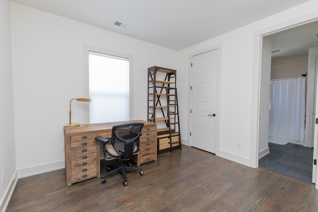 3509B Wrenwood Ave, Nashville, TN 37205 - home office with visible vents, baseboards, and wood finished floors