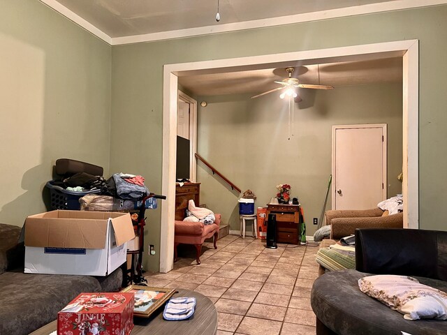1112 Cumberland St, Decherd, TN 37324 - living area featuring a ceiling fan