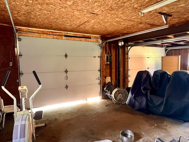 1112 Cumberland St, Decherd, TN 37324 - view of garage