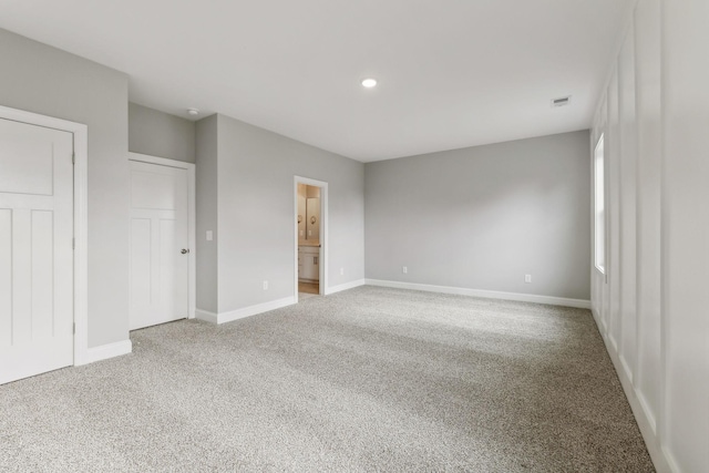 560 Twyla Dr, Lebanon, TN 37087 - unfurnished bedroom with carpet floors, ensuite bath, and recessed lighting