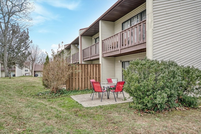 13 Wilshire Heights Dr, Crossville, TN 38558 - view of yard featuring a patio