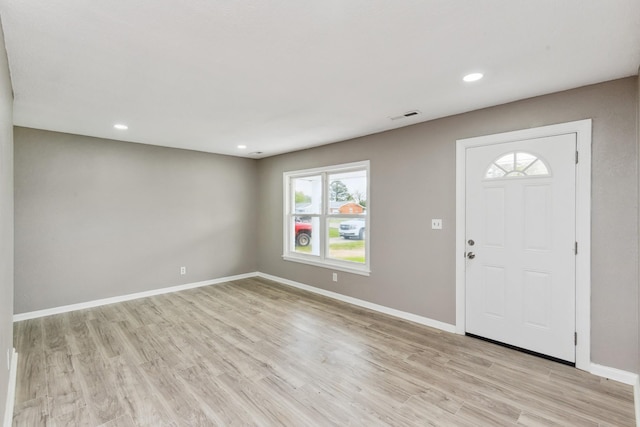 926 Rackley Dr, Pulaski, TN 38478 - foyer entrance featuring visible vents, light wood-style flooring, recessed lighting, and baseboards