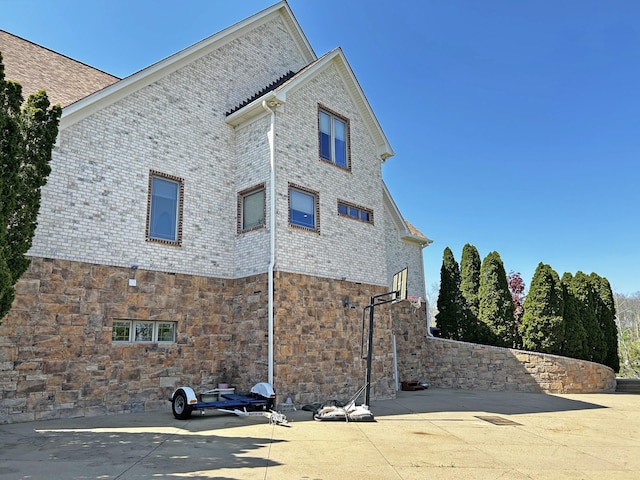 110 Giles Ln, Gallatin, TN 37066 - exterior space featuring stone siding