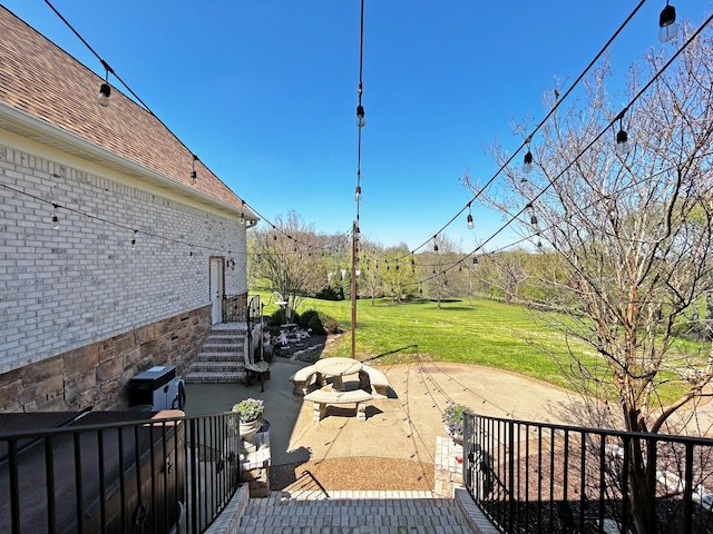 110 Giles Ln, Gallatin, TN 37066 - view of yard with a patio