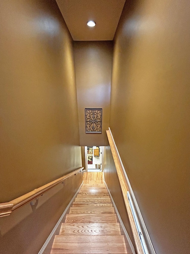 110 Giles Ln, Gallatin, TN 37066 - staircase featuring baseboards, recessed lighting, and wood finished floors
