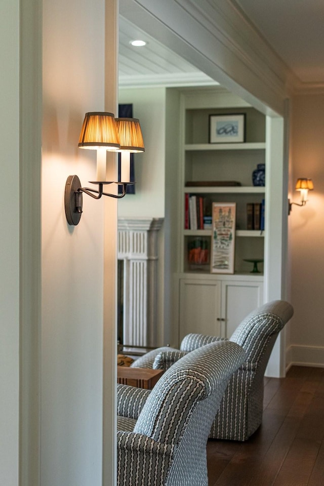 4535 Peytonsville Rd, Franklin, TN 37064 - sitting room featuring crown molding, built in features, baseboards, and hardwood / wood-style flooring
