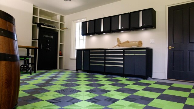 4535 Peytonsville Rd, Franklin, TN 37064 - interior space with dark cabinets and tile patterned floors
